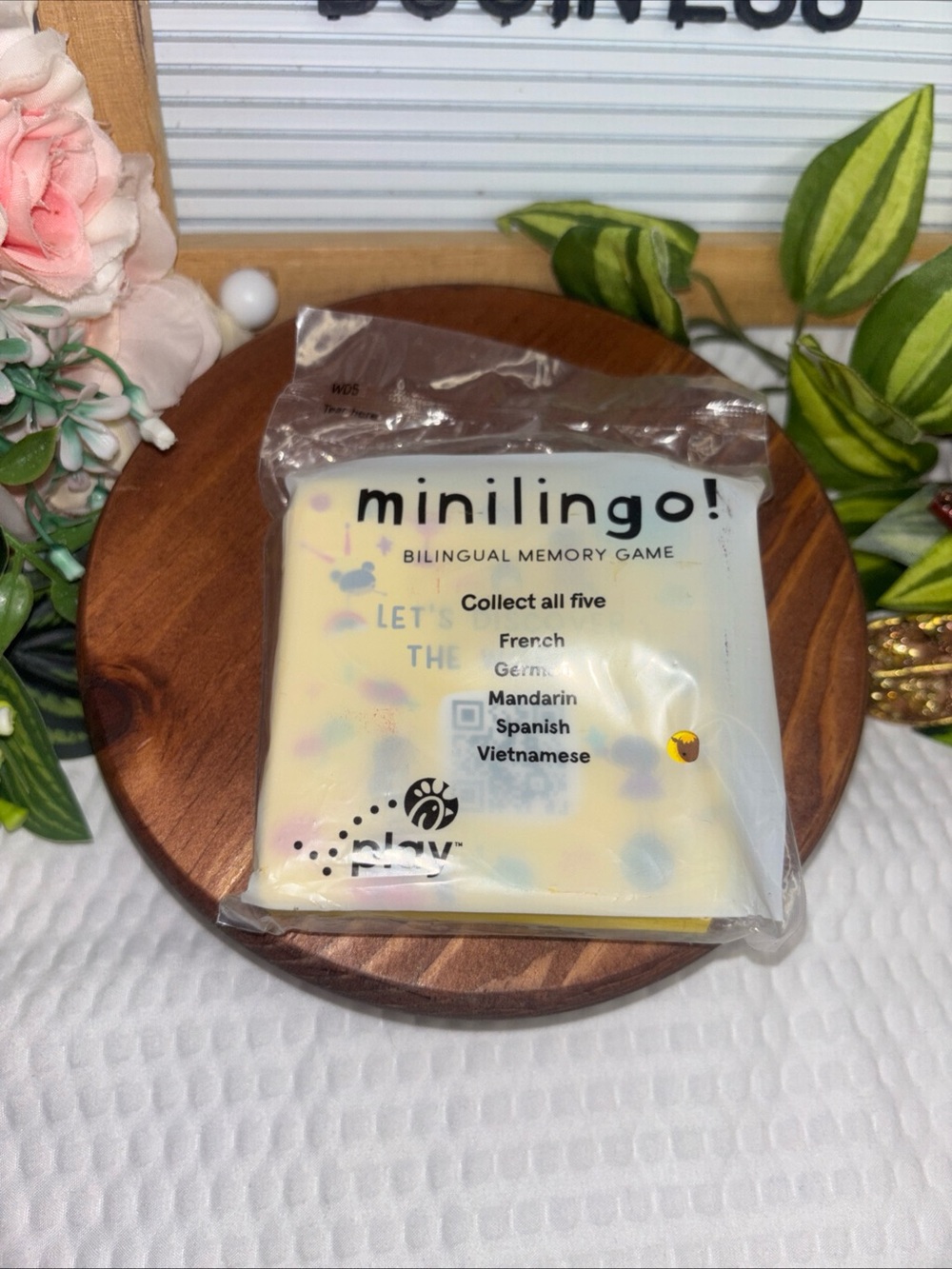 Chick-fil-A Kids Meal Toy Minilingo! Bilingual Memory Game Vietnamese & English